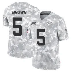 Kansas City Chiefs Men's Limited Arctic Camo 2024 Salute to Service Jersey (5 Hollywood Brown)